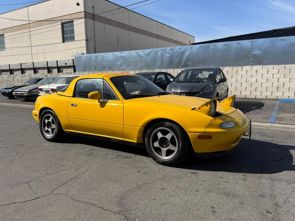 1992 Mazda NA MX-5 Miata - Image 2 of 20