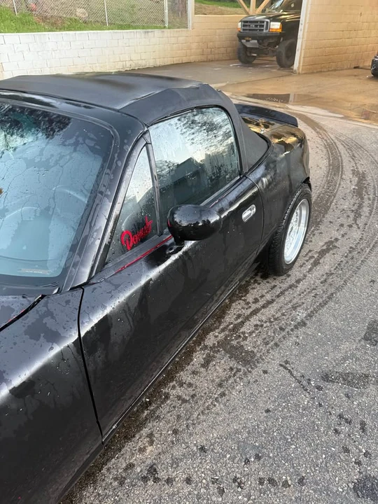 1992 Mazda NA MX-5 Miata - Image 6 of 15