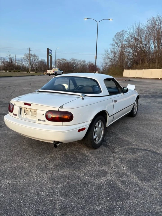 1992 Mazda NA MX-5 Miata - Image 10 of 11