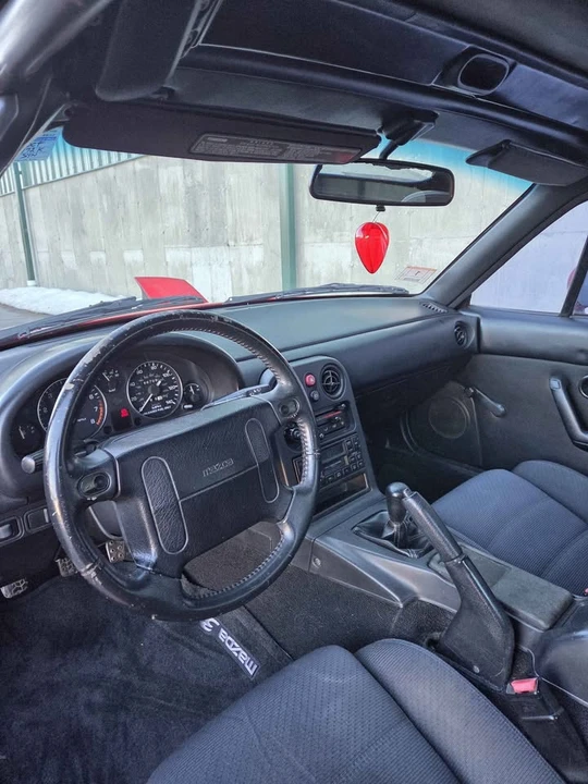 1992 Mazda NA MX-5 Miata - Image 8 of 9
