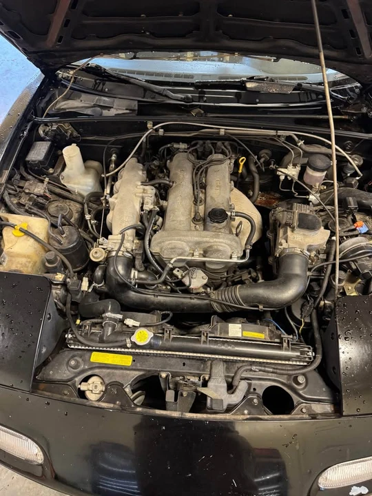 1992 Mazda NA MX-5 Miata - Image 8 of 11