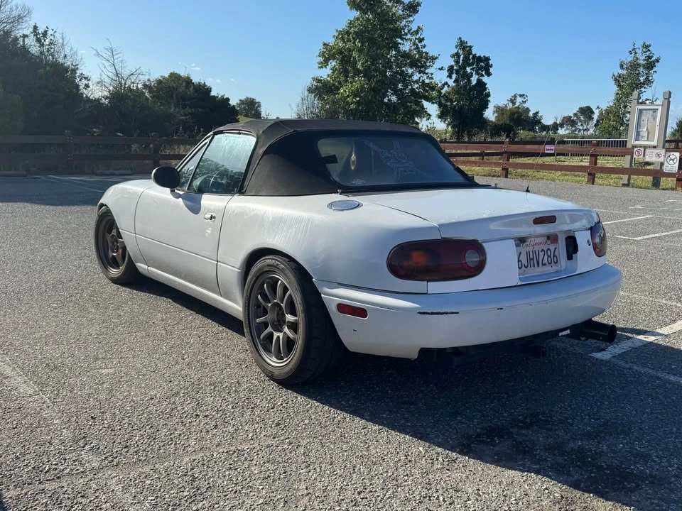 1992 Mazda NA MX-5 Miata - Image 4 of 10
