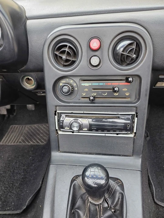 1992 Mazda NA MX-5 Miata - Image 9 of 14
