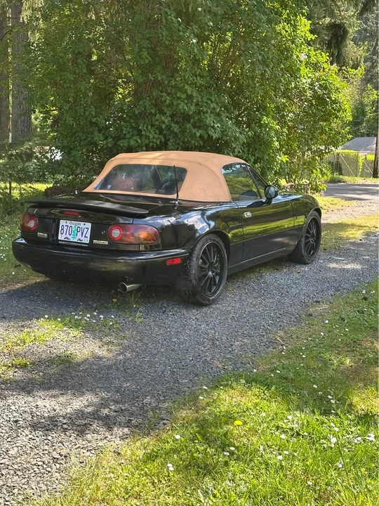 1992 Mazda NA MX-5 Miata - Image 3 of 12