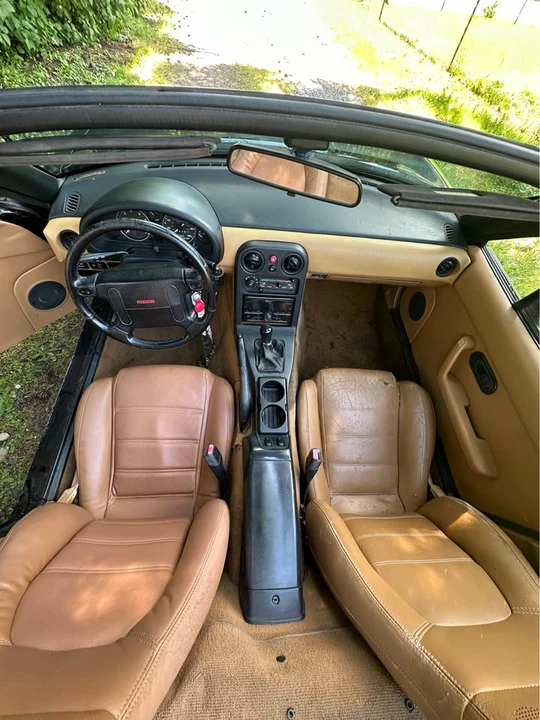 1992 Mazda NA MX-5 Miata - Image 10 of 12