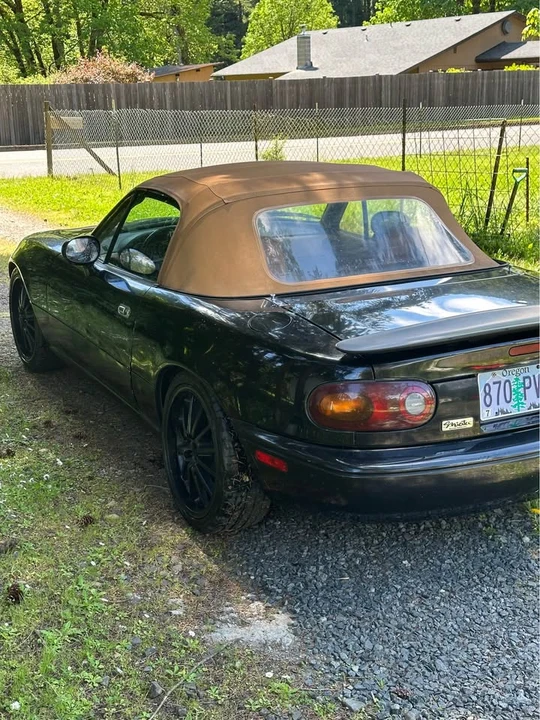 1992 Mazda NA MX-5 Miata - Image 8 of 12