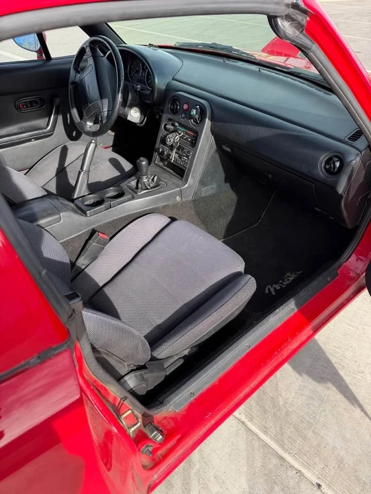 1992 Mazda NA MX-5 Miata - Image 6 of 19