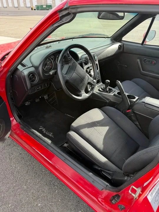 1992 Mazda NA MX-5 Miata - Image 7 of 19