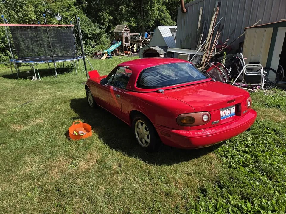 1992 Mazda NA MX-5 Miata - Image 5 of 9