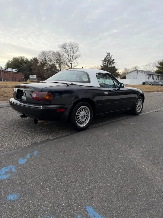 1992 Mazda NA MX-5 Miata - Image 6 of 13