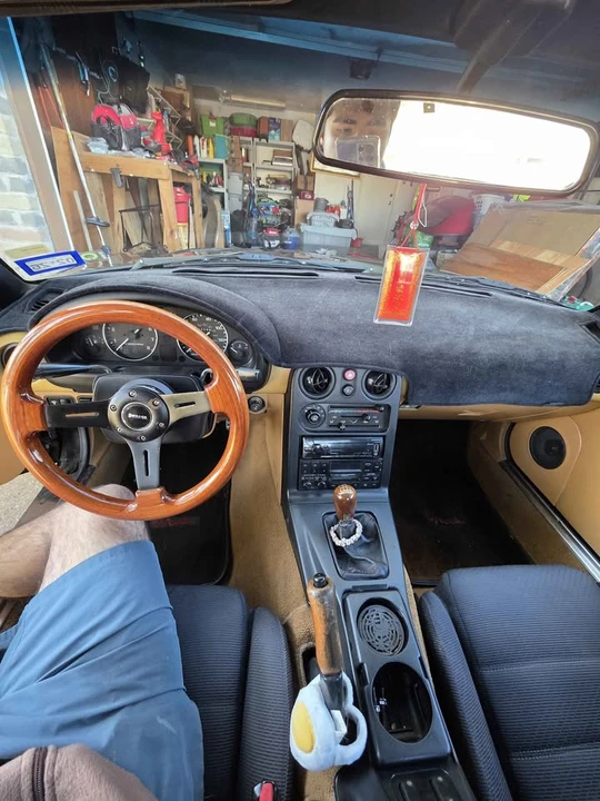 1992 Mazda NA MX-5 Miata - Image 5 of 11