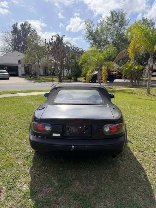 1992 Mazda NA MX-5 Miata - Image 8 of 13