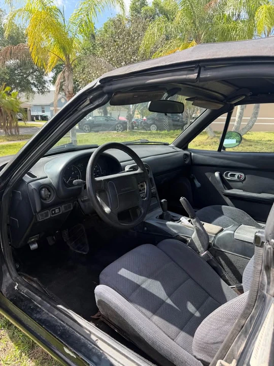 1992 Mazda NA MX-5 Miata - Image 11 of 13