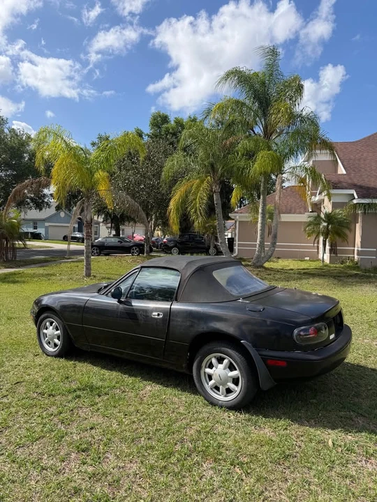 1992 Mazda NA MX-5 Miata - Image 5 of 13
