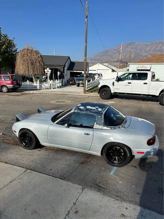 1992 Mazda NA MX-5 Miata - Image 2 of 14
