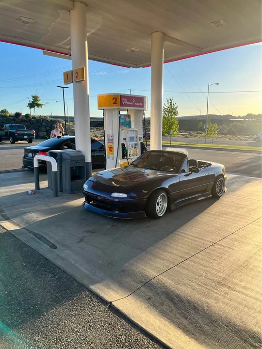 1992 Mazda NA MX-5 Miata - Image 2 of 5