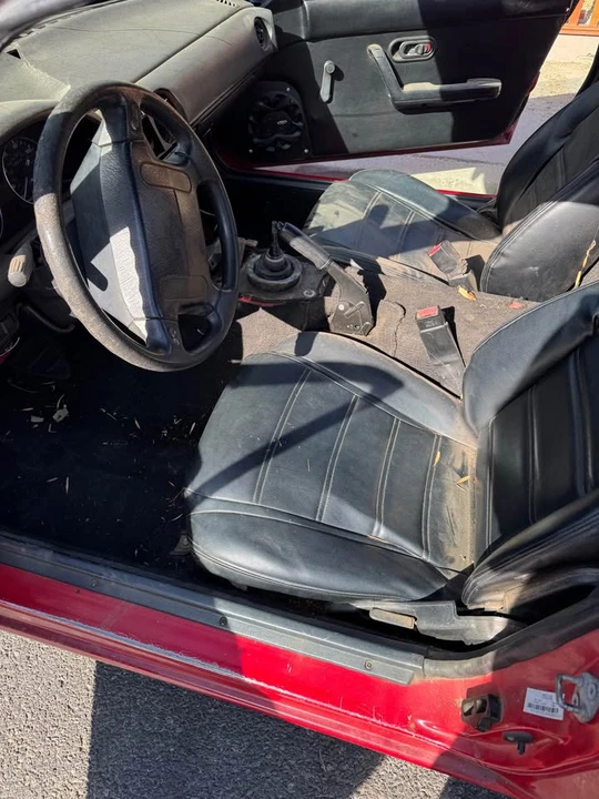 1992 Mazda NA MX-5 Miata - Image 6 of 13