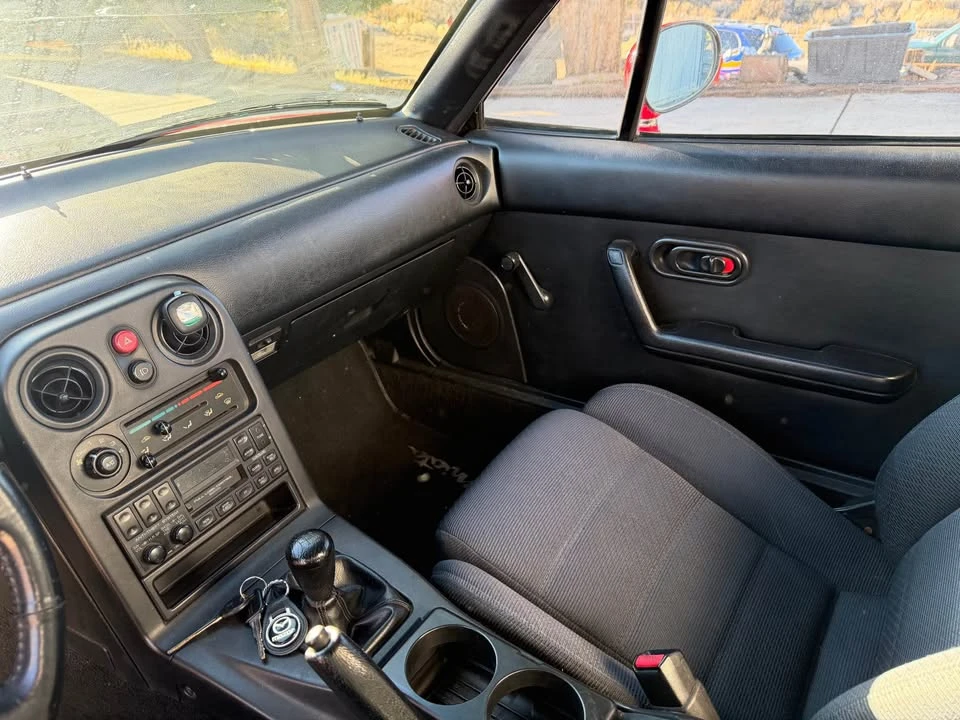1992 Mazda NA MX-5 Miata - Image 9 of 15