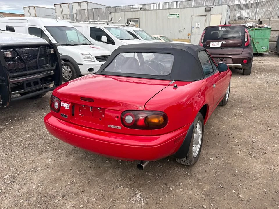 1992 Mazda NA MX-5 Miata - Image 5 of 11