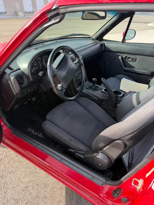 1992 Mazda NA MX-5 Miata - Image 12 of 18