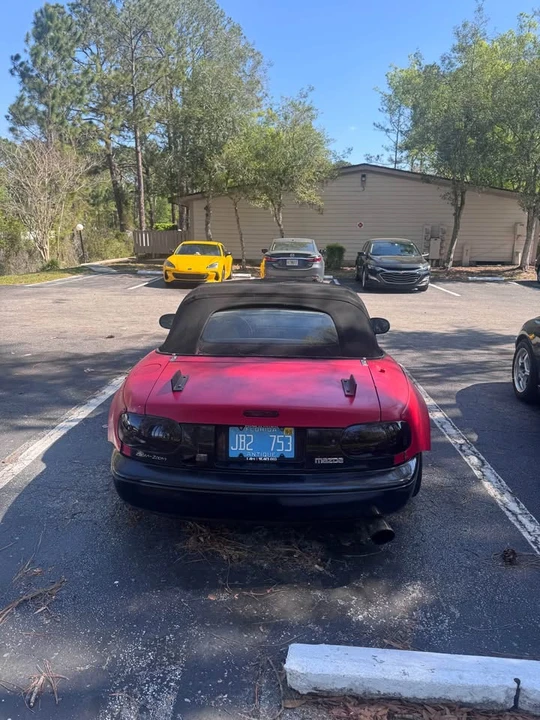 1992 Mazda NA MX-5 Miata - Image 8 of 15