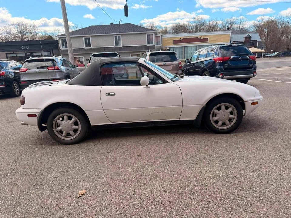 1992 Mazda NA MX-5 Miata - Image 5 of 11