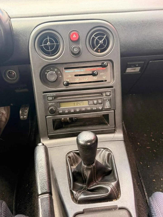1992 Mazda NA MX-5 Miata - Image 11 of 11