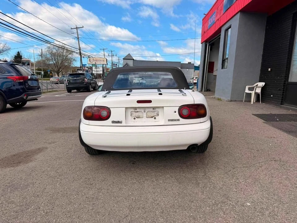 1992 Mazda NA MX-5 Miata - Image 7 of 11