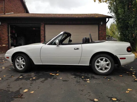 1992 Mazda MX-5 Miata RF