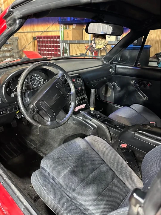 1992 Mazda NA MX-5 Miata - Image 10 of 12