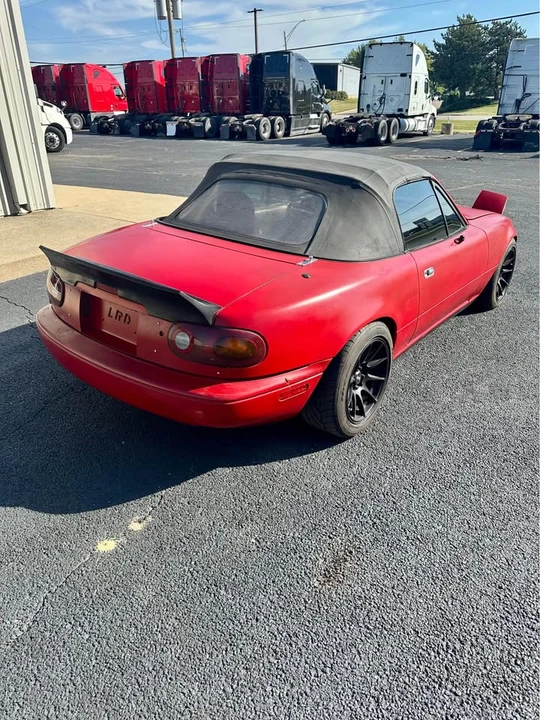 1992 Mazda NA MX-5 Miata - Image 7 of 12