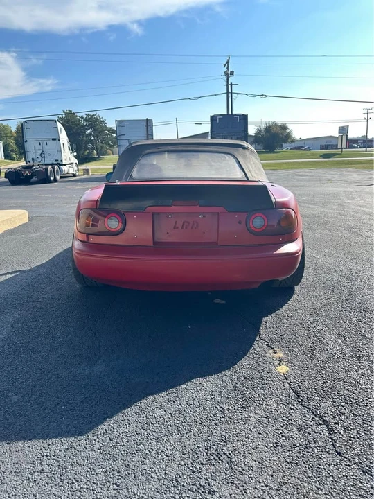 1992 Mazda NA MX-5 Miata - Image 9 of 12