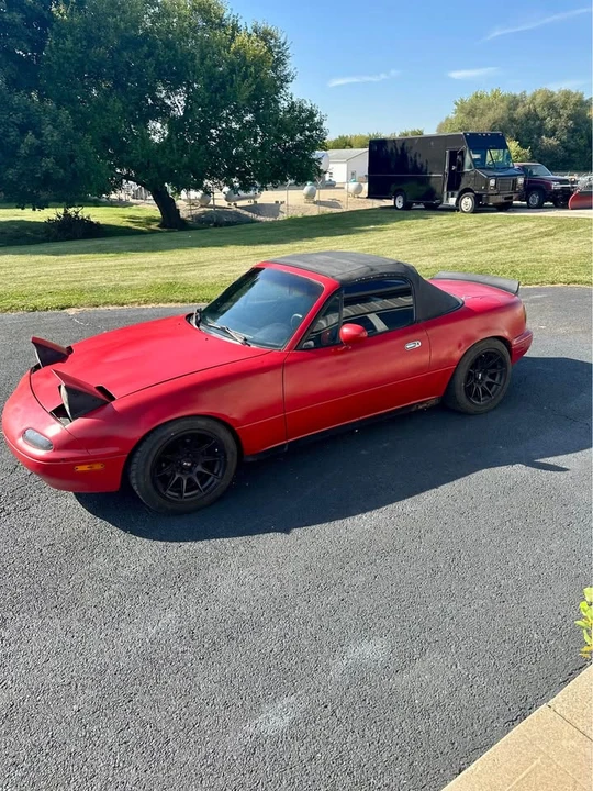 1992 Mazda NA MX-5 Miata - Image 6 of 12
