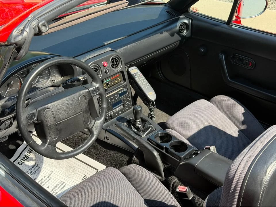 1992 Mazda NA MX-5 Miata - Image 5 of 20