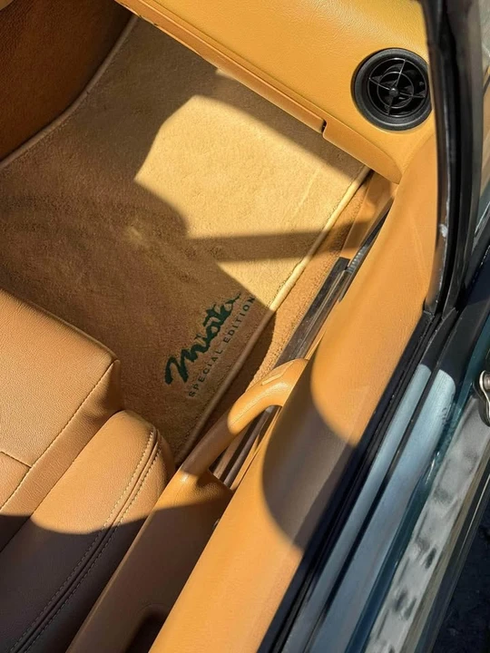 1992 Mazda NA MX-5 Miata - Image 13 of 17