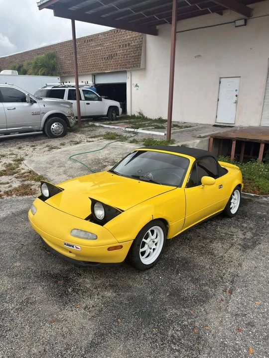 1992 Mazda NA MX-5 Miata - Image 2 of 13