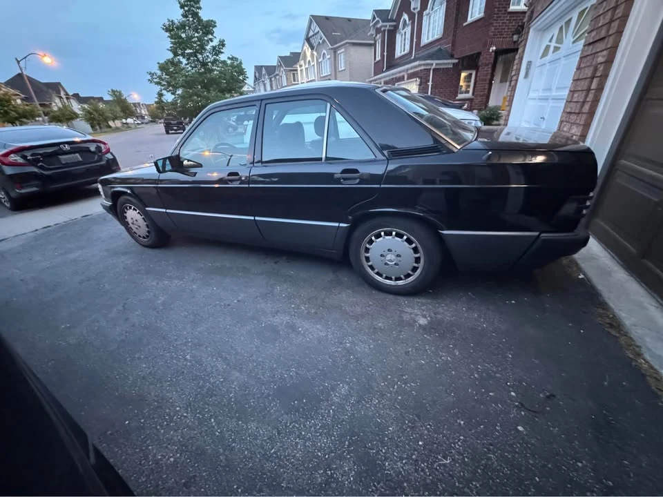 1992 Mercedes-Benz 190E - Image 3 of 11