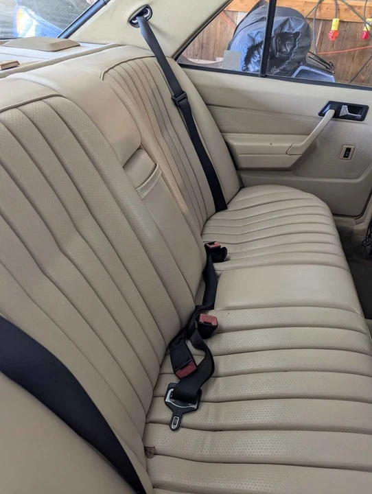 1992 Mercedes-Benz 190E - Image 5 of 6