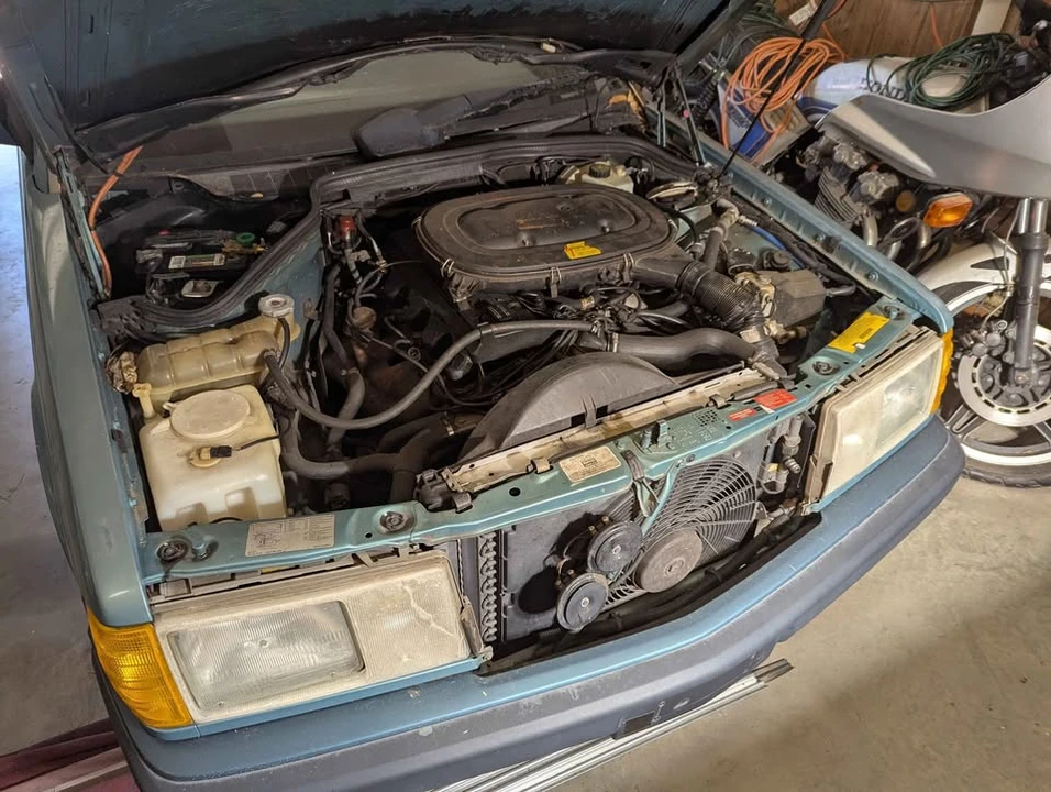 1992 Mercedes-Benz 190E - Image 3 of 6