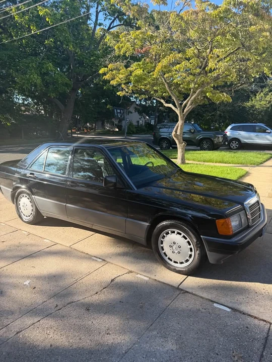 1992 Mercedes-Benz 190E - Image 12 of 14
