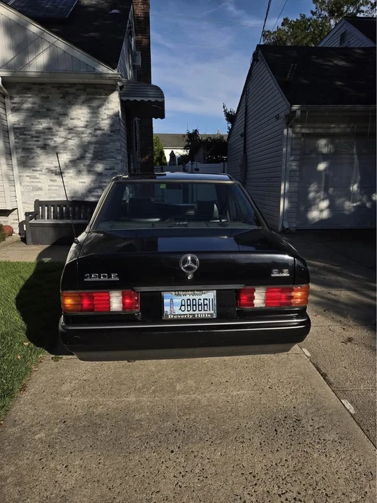 1992 Mercedes-Benz 190E - Image 8 of 14