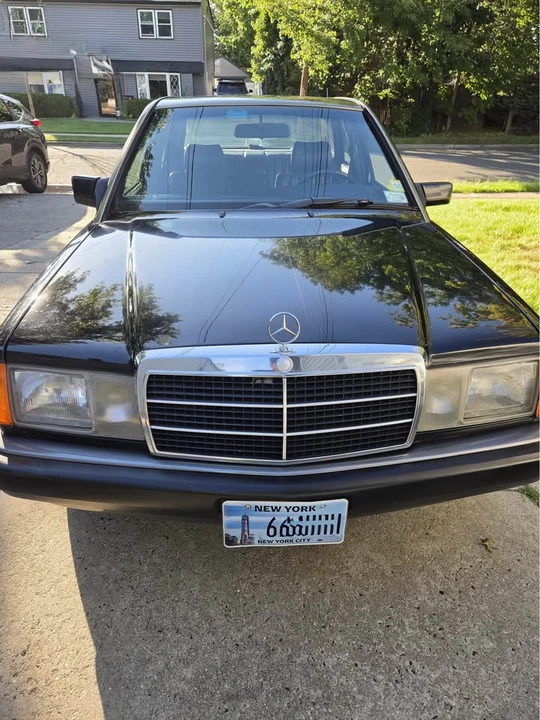 1992 Mercedes-Benz 190E - Image 13 of 14
