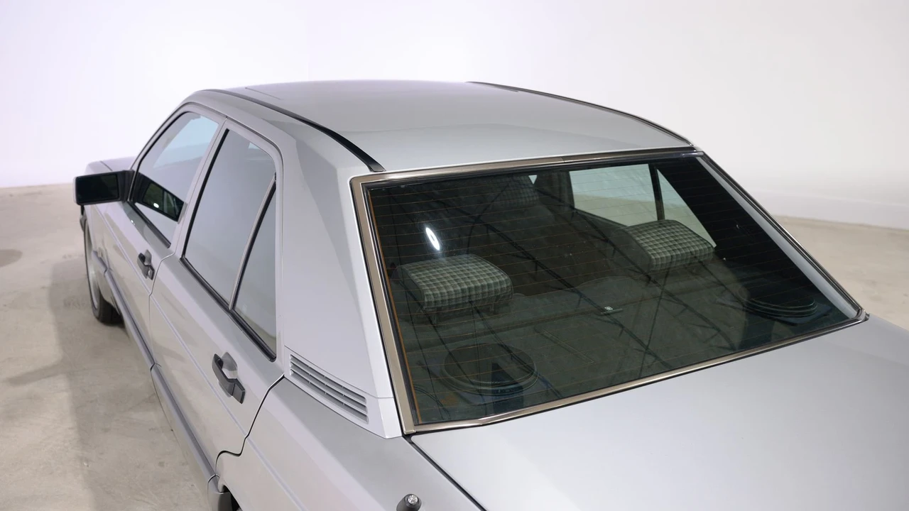 1992 Mercedes-Benz E-Class - Image 22 of 31