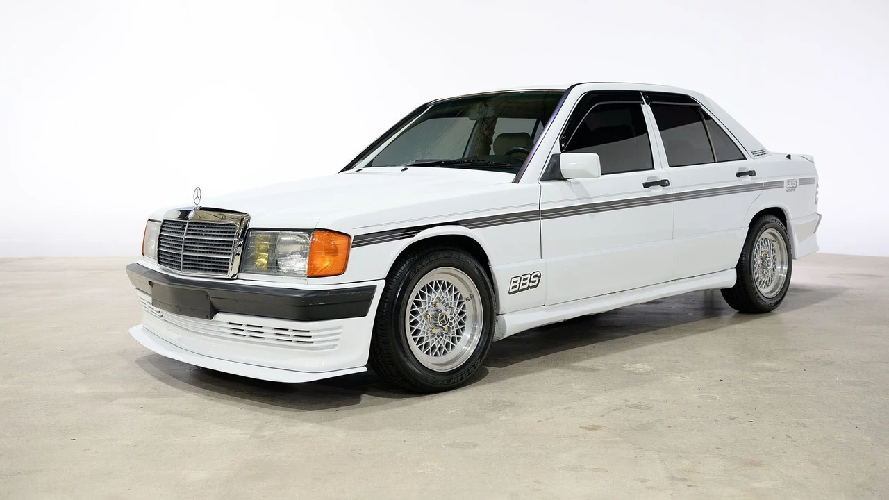 1992 Mercedes-Benz 190E - Image 10 of 31