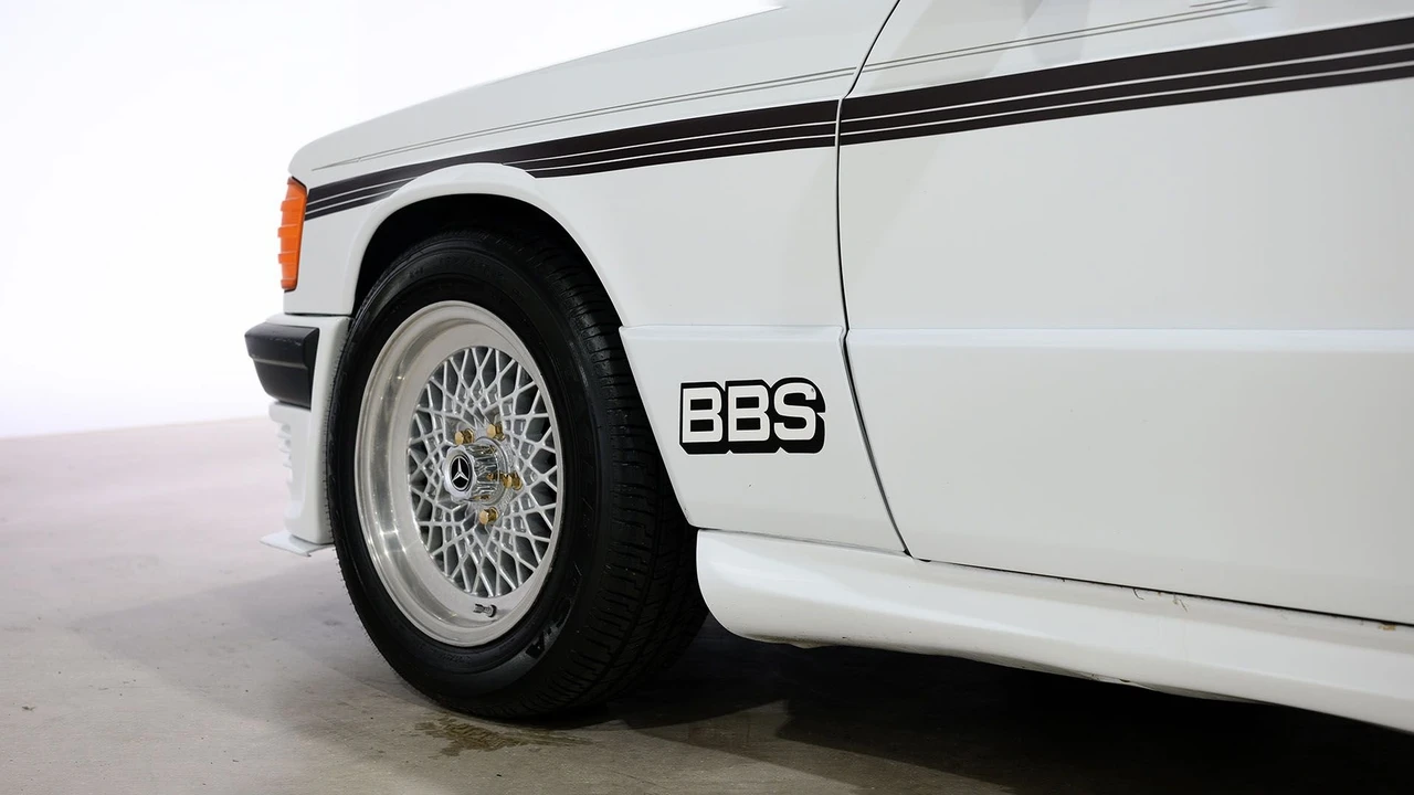 1992 Mercedes-Benz 190E - Image 27 of 31