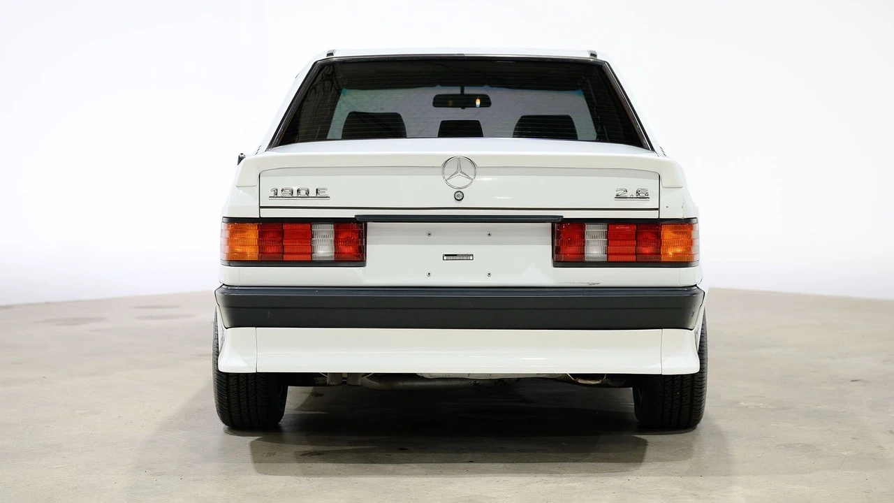 1992 Mercedes-Benz 190E - Image 4 of 31