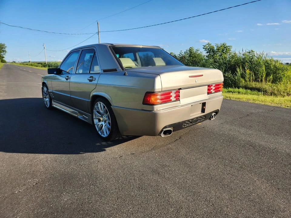 1992 Mercedes-Benz 190E - Image 2 of 9
