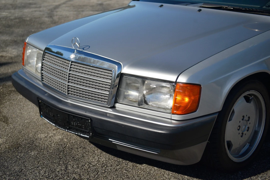 1992 Mercedes-Benz 190E - Image 9 of 21