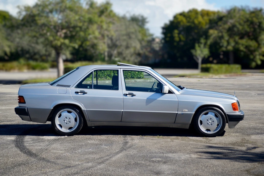 1992 Mercedes-Benz 190E - Image 5 of 21