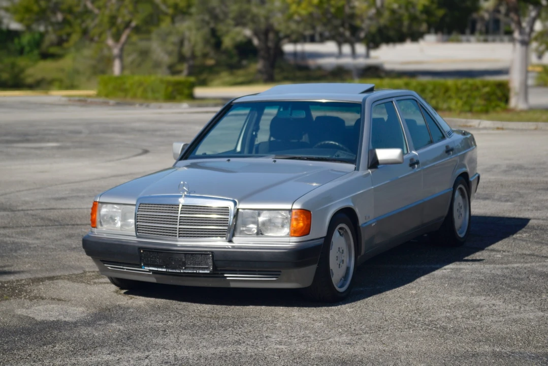 1992 Mercedes-Benz 190E - Image 2 of 21